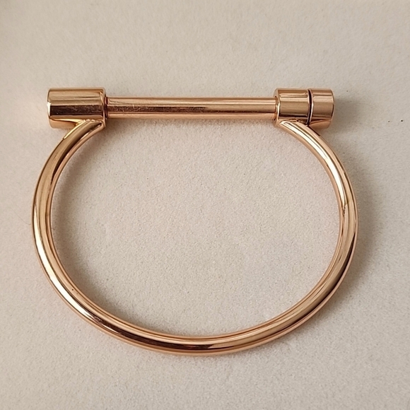 Rose Gold Stainless Steel Screw Bar Cuff Horseshoe Bracelet Unisex - Picture 3 of 6